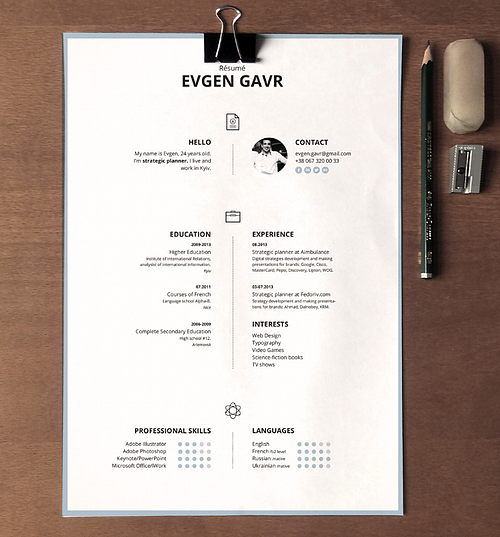 Best Resume Template: Center-aligned resume